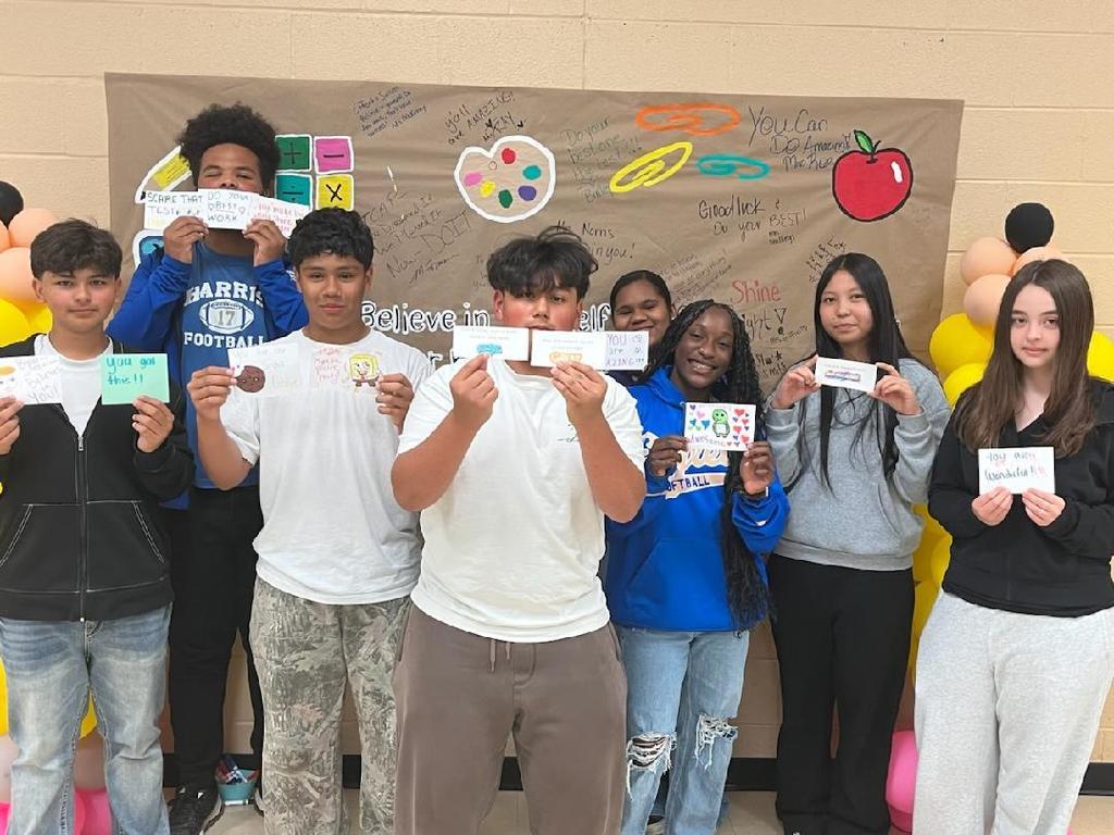 HMS Students say thank to the 12:12 program at SCHS