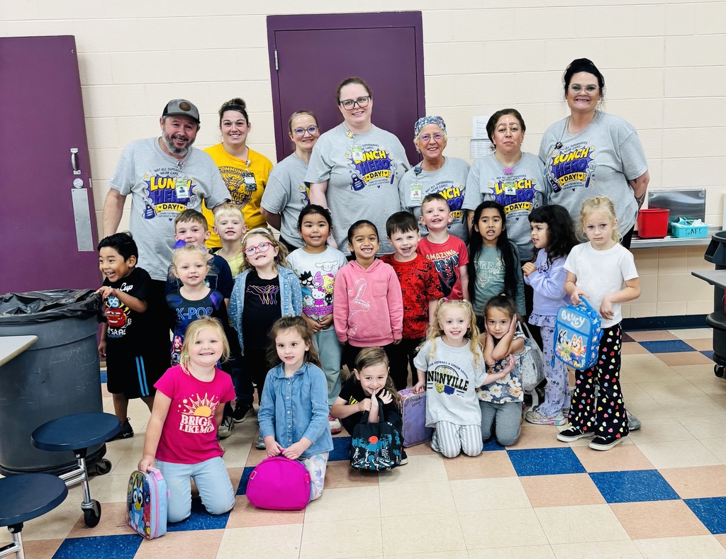 Pre K class with cafeteria Staff