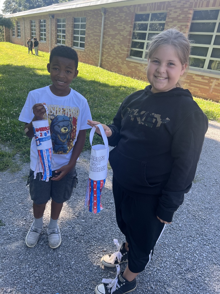 Summer Learning Camp at Eakin - Windsocks