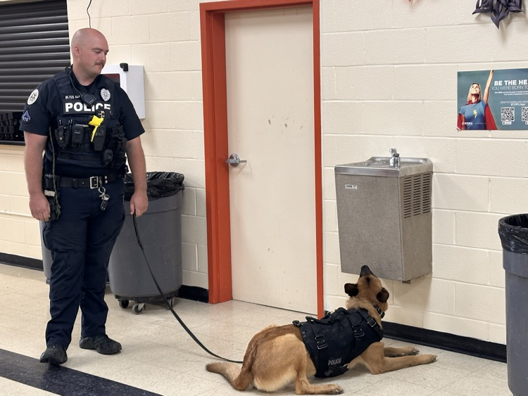 k9