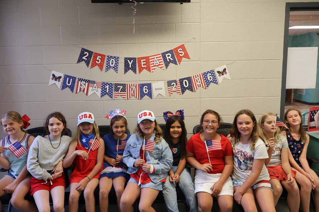 Cascade Elementary celebrates America's 250th
