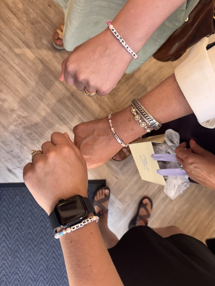 bracelets 