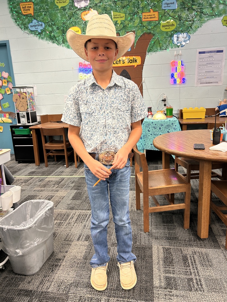 9-5 dress up day