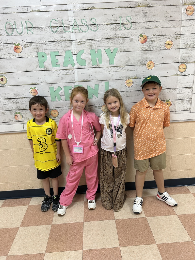 9-5 dress up day
