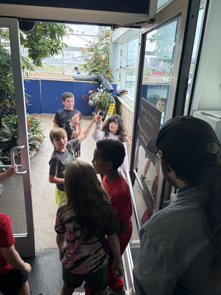 aquarium field trip 
