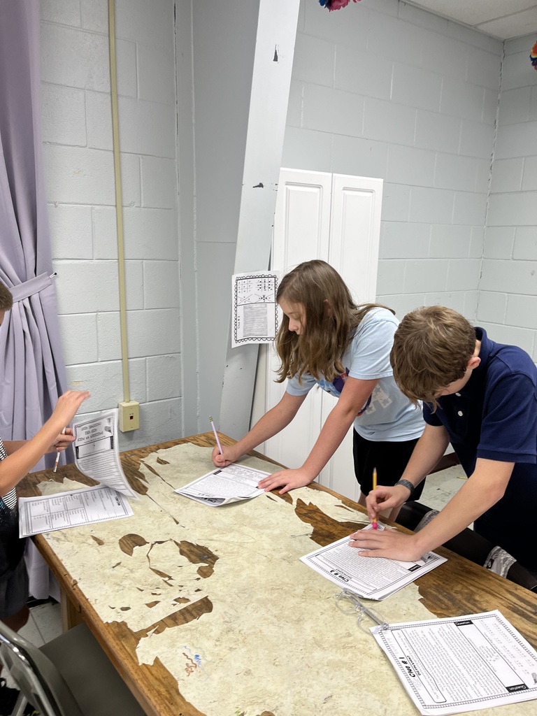 For Constitution Day, Mrs. Rose’s Social Studies classes completed a Constitution Escape Room where they learned about the history of the Constitution. 