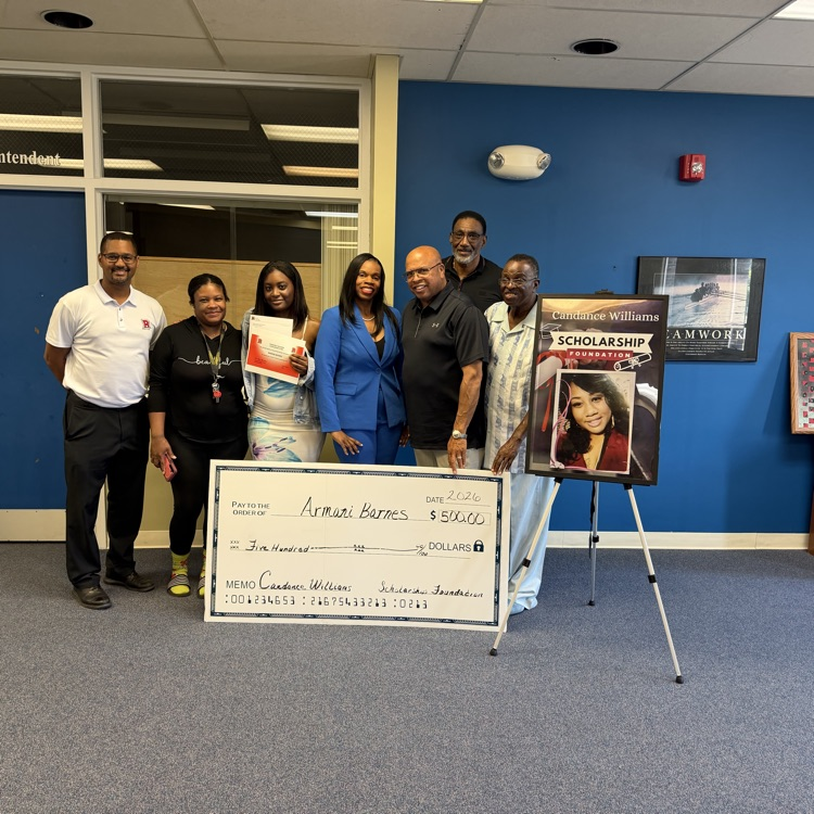 2026 senior receiving the Candance Williams Scholarship