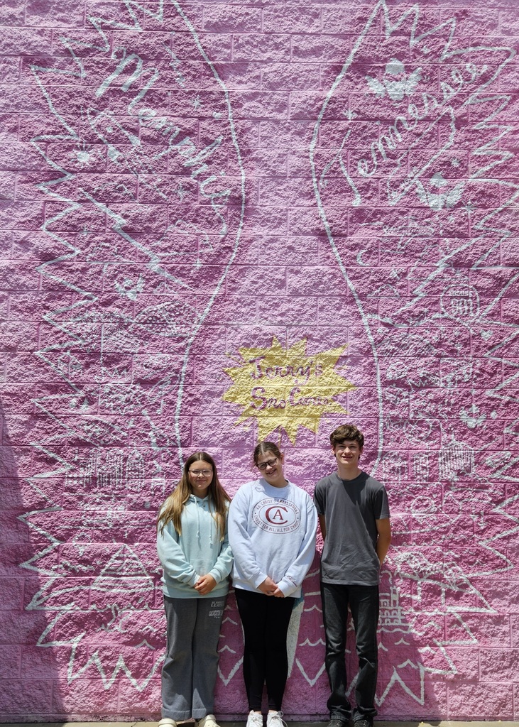 Jerry's Sno-Cones Lexi, Makenzie, Carter