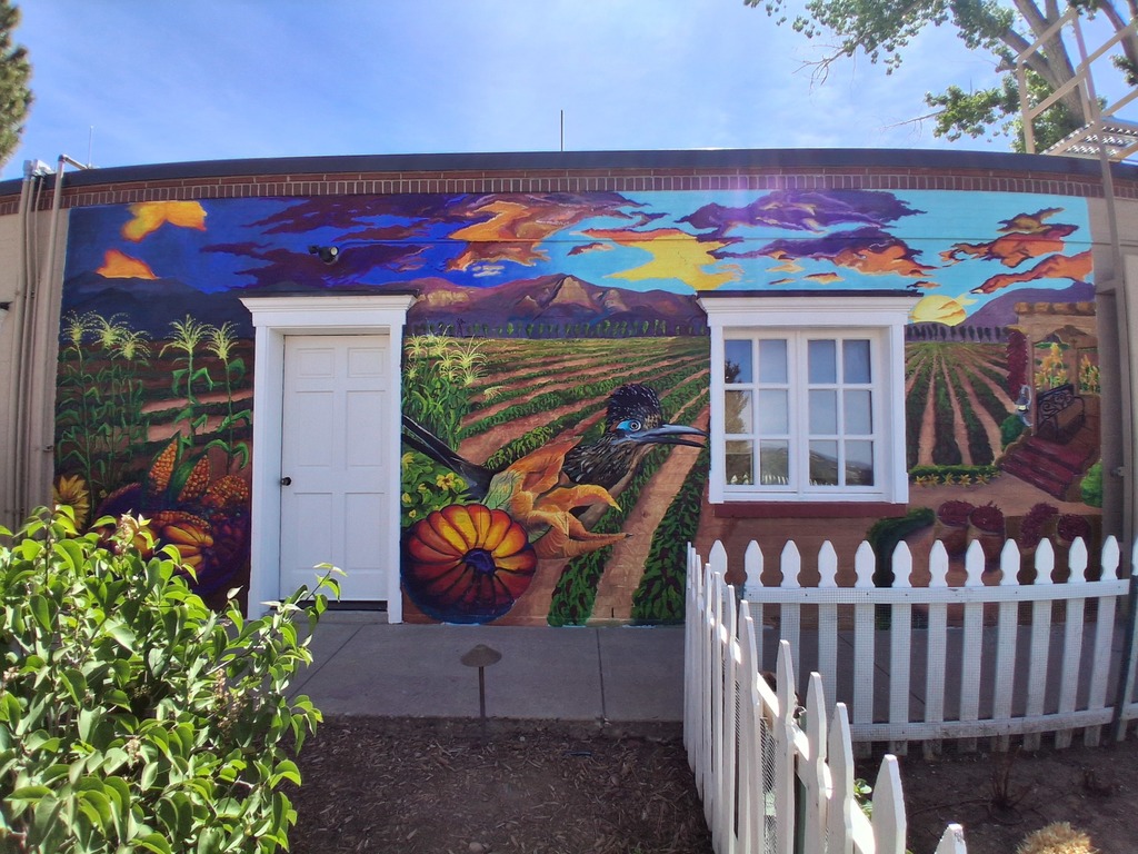 Mural on the Governor's Mansion