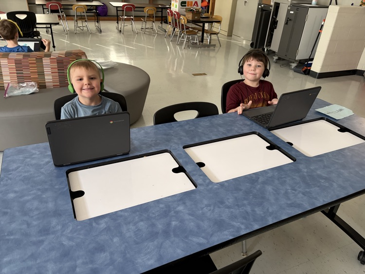 Kindergarten students in Mrs. Walker’s class enjoyed the comfortable seats in the library today during computers! 