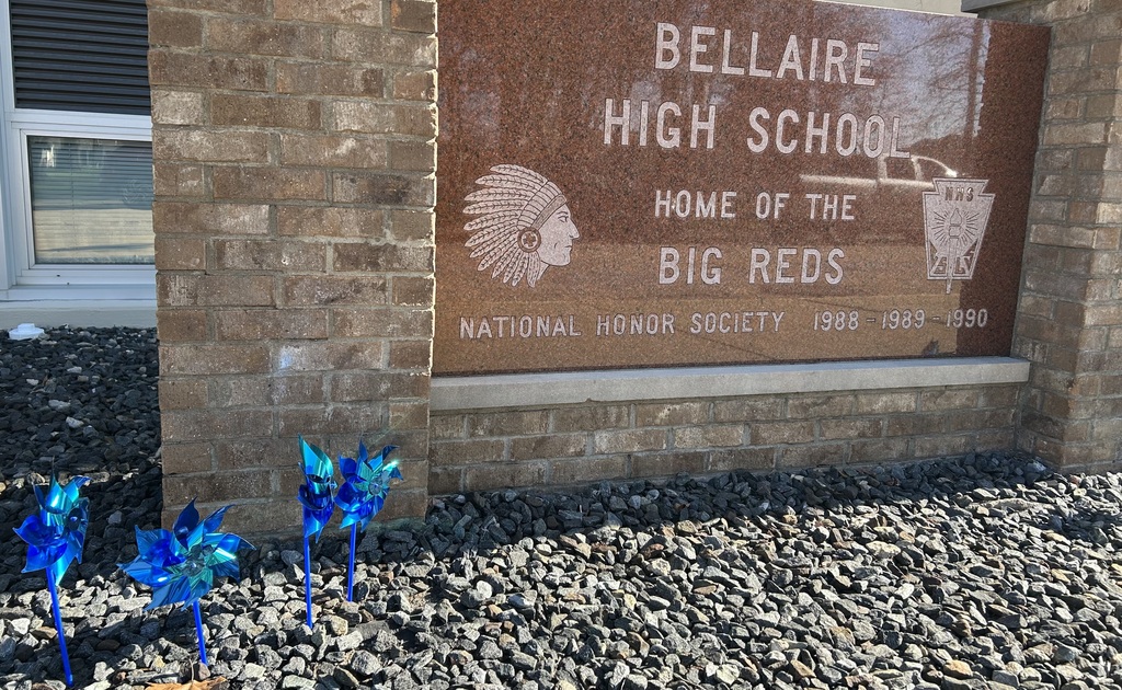 Bellaire Big Reds go BLUE to show support and raise awareness for Child Abuse Prevention Month. Staff and students supported the cause by wearing blue and displaying blue pinwheels.
