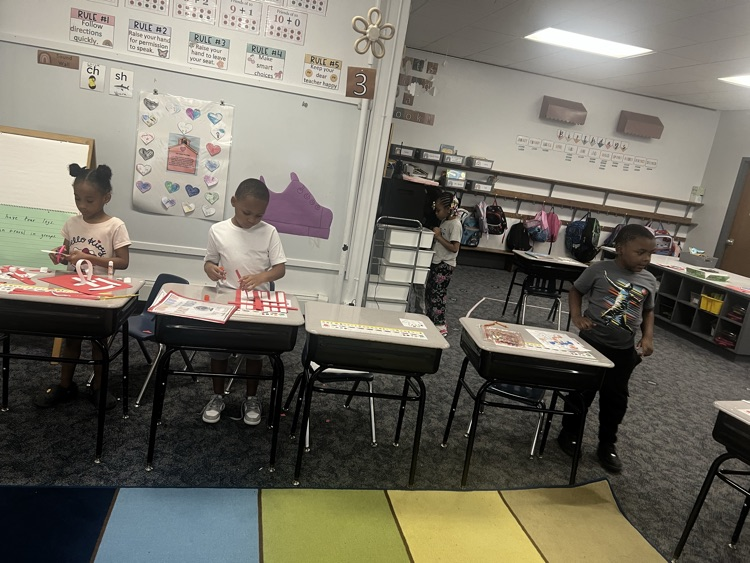 students with art 