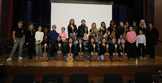 Bellmore Stars show appreciation for board of education