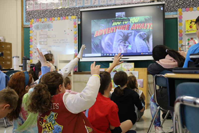 students in classroom 