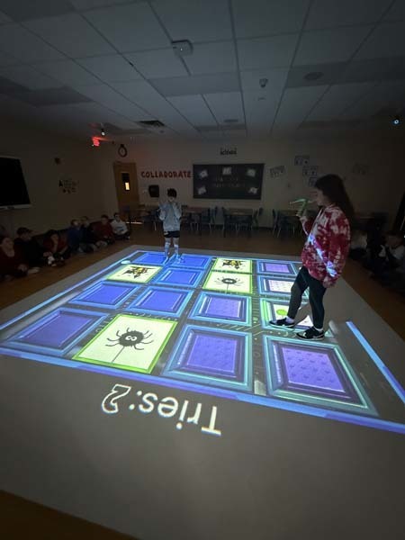 Students at the Star Lab