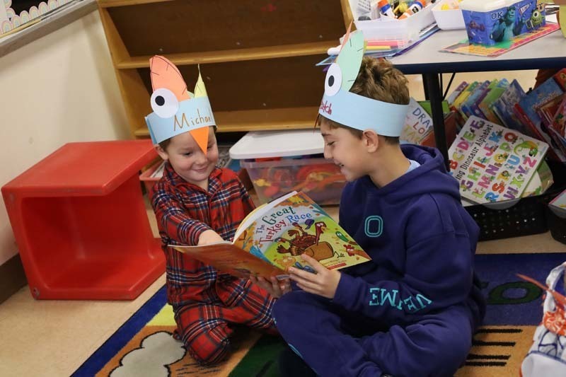 Bellmore’s Shore Road Shining Stars Leaders helped their younger peers on Nov. 26, as fifth graders visited the Reinhard Early Childhood Center for a Thanksgiving activity.