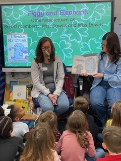 Guest reader in Kdg. Class 1