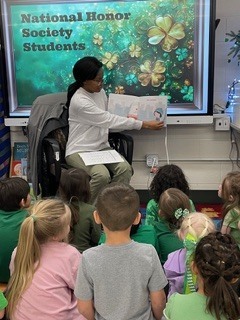 Guest reader in Kdg. Class 4