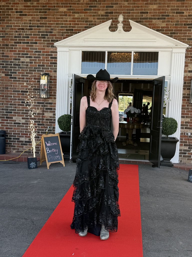 Prom 8 