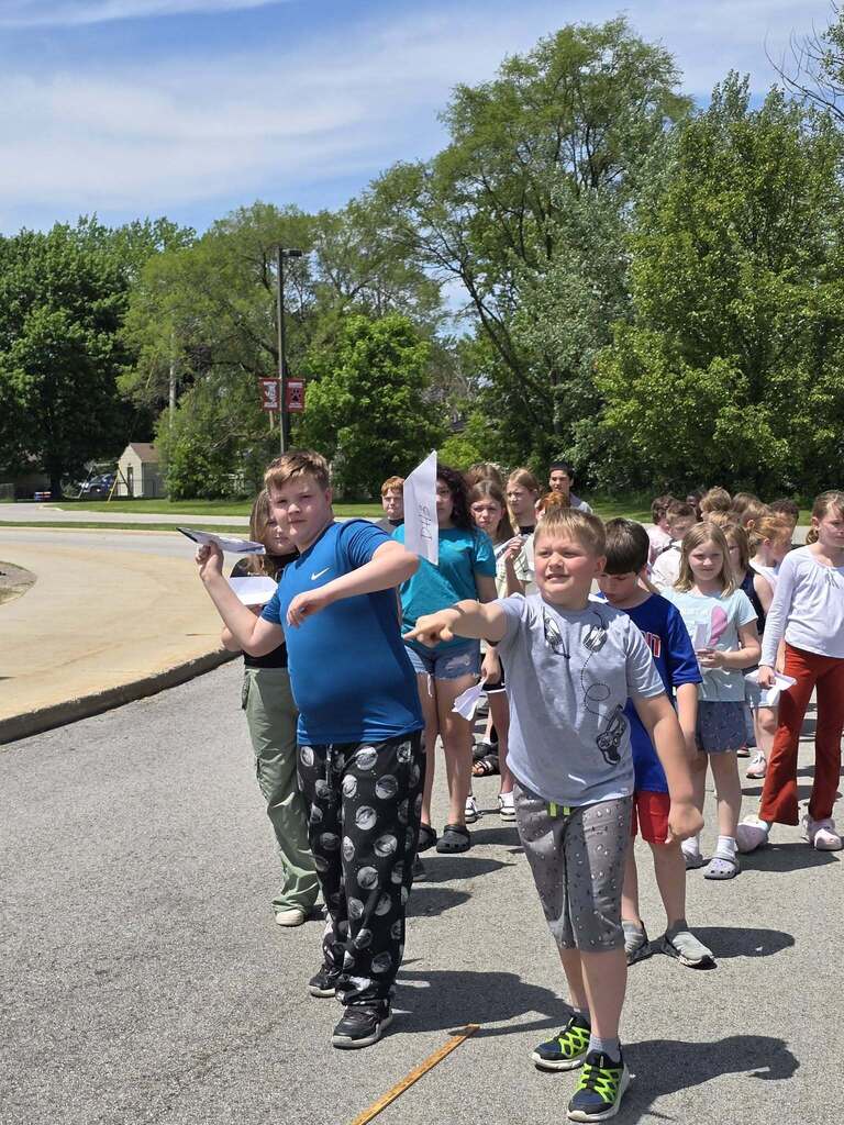 🏆 3rd grade vs. 5th grade: The ultimate paper airplane showdown!
