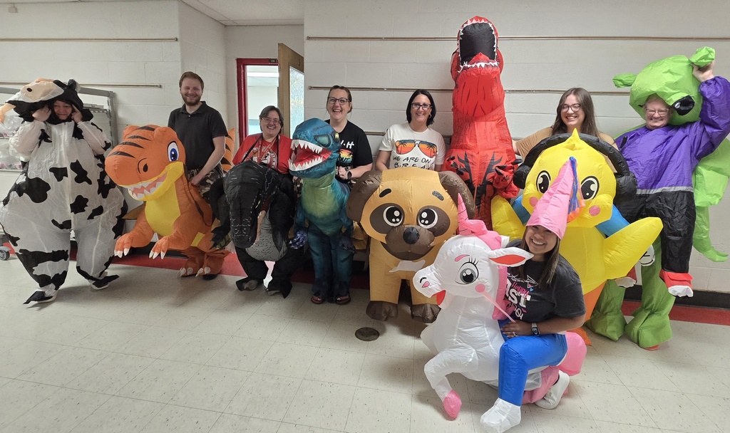 When the staff understood the assignment... inflatable edition! 😂🎉