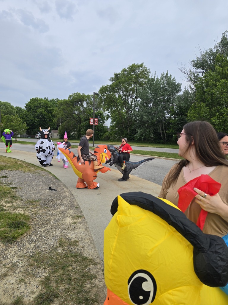When the staff understood the assignment... inflatable edition! 😂🎉