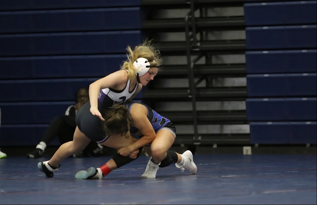 Girls Wrestling at Urbandale