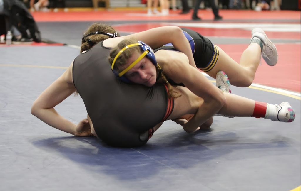 Girls Wrestling at Williamsburg