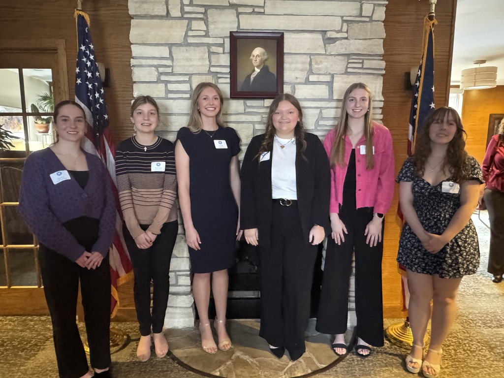 Kayley Dirks DAR Good Citizen Award recipient