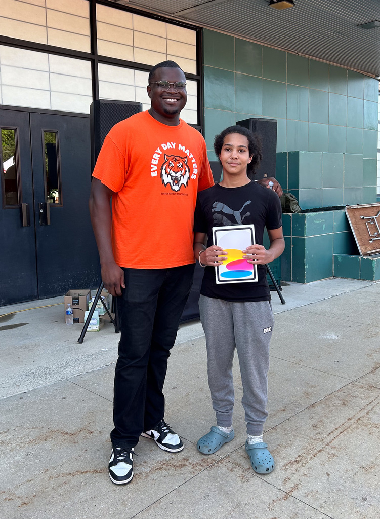 Principal Alexander and iPad Winner