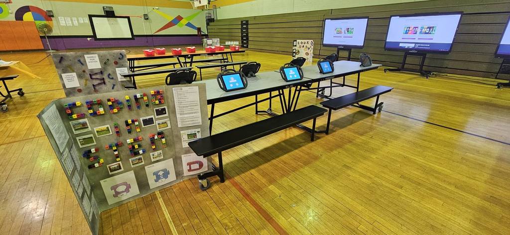 Families participating in MLKJ's STEM Night.