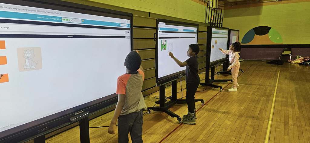 Families participating in MLKJ's STEM Night.