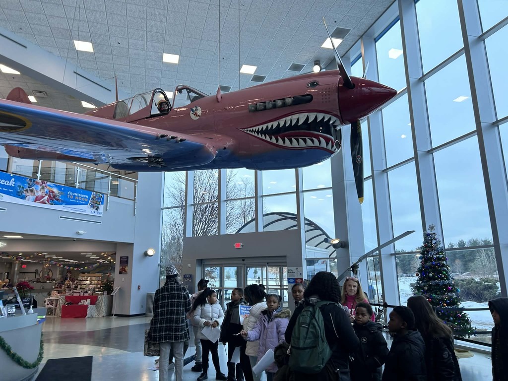 FPE students visited the Air Zoo today and got to do some exciting activities.