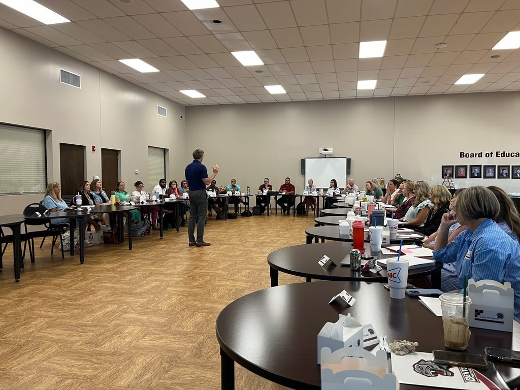 Chris Nail speaking to Benton School District administration