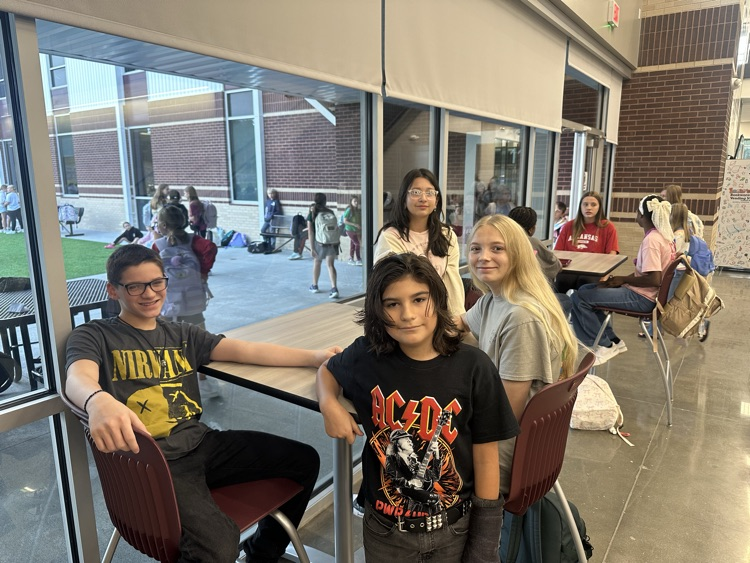 MVMS students