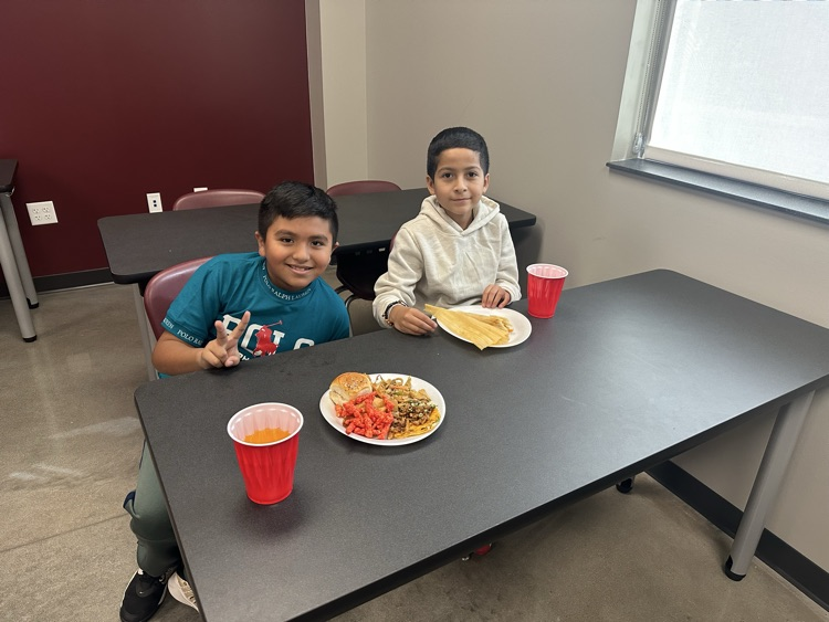 MVMS students