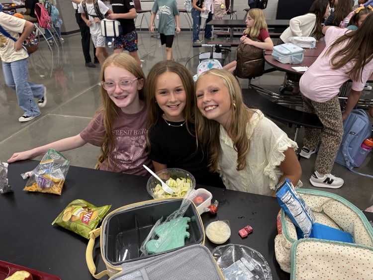 MVMS students