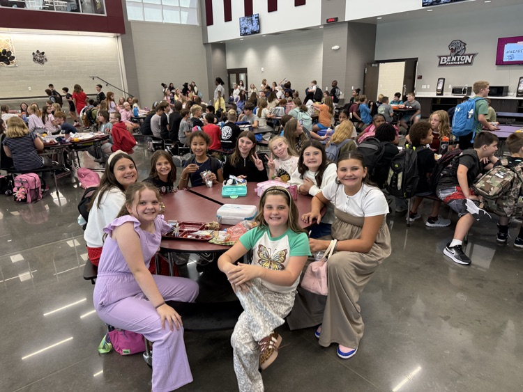 MVMS students
