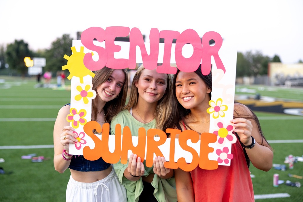 High School Students At Senior Sunrise