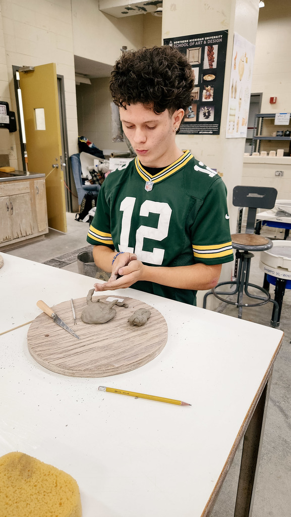 Art 1 and Media Arts Classes participating in the EKU Open Art Studio