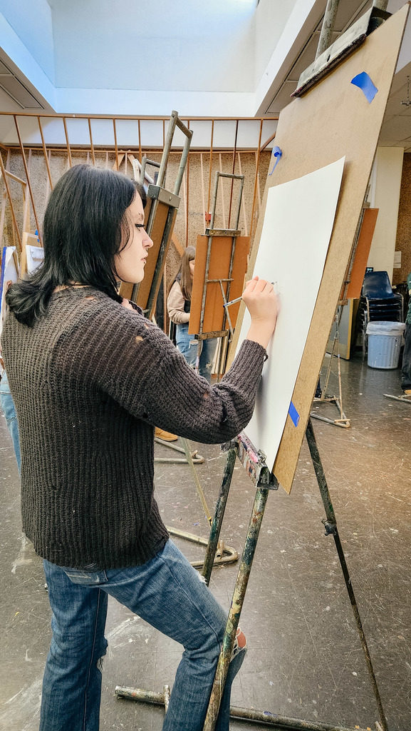 Art 1 and Media Arts Classes participating in the EKU Open Art Studio