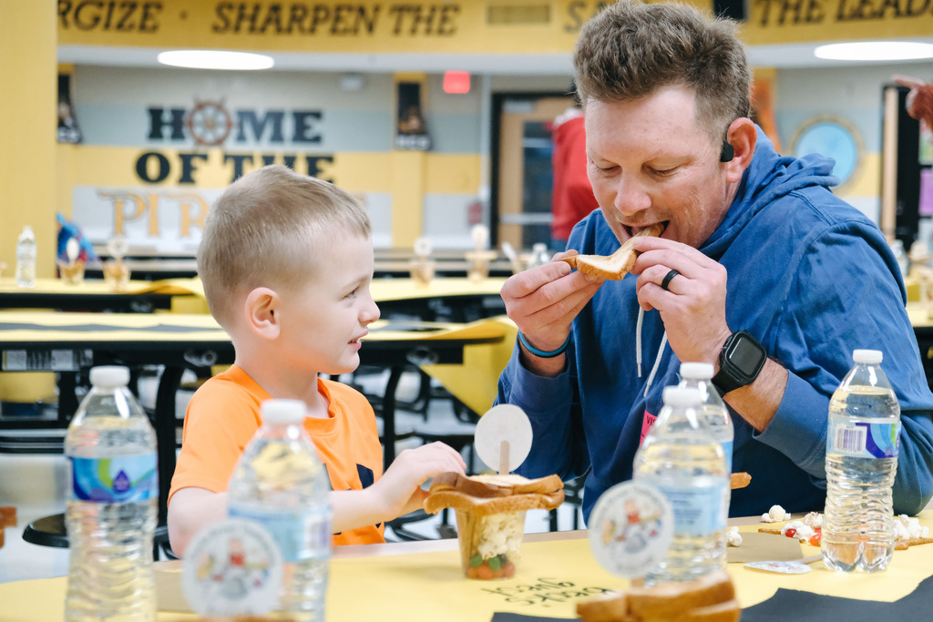 Charlie Brown Thanksgiving