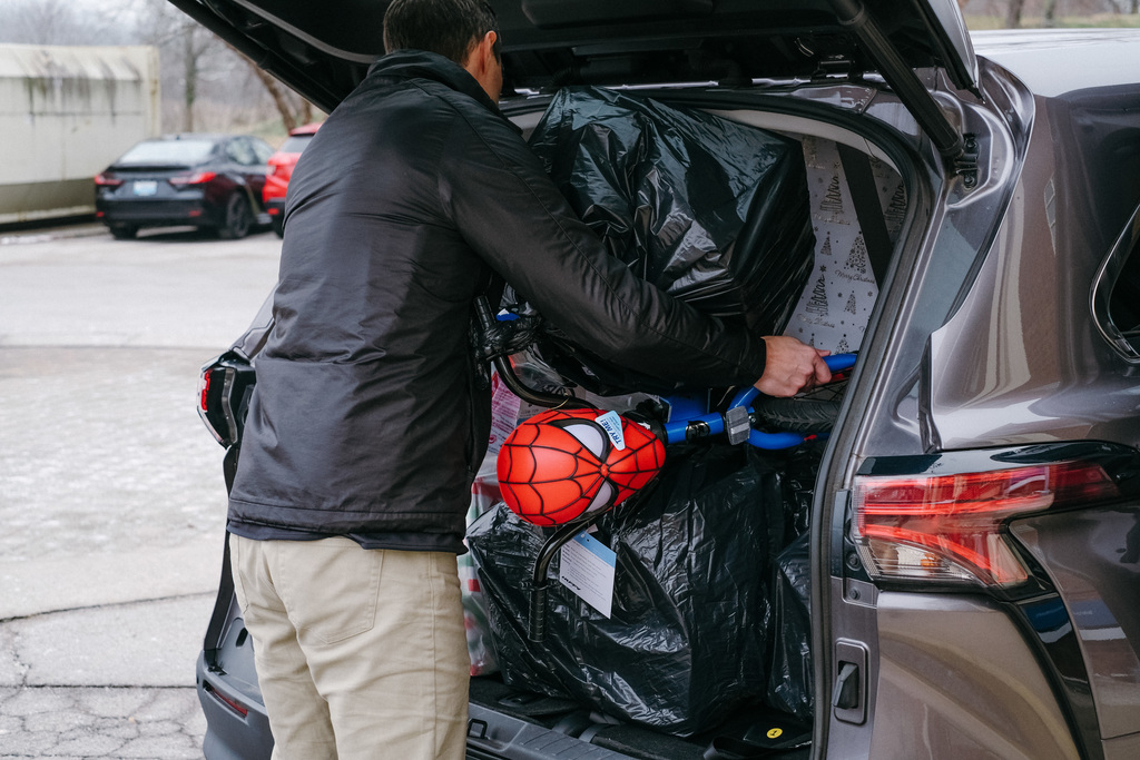 Berea College Gift Drive Wrapping Party