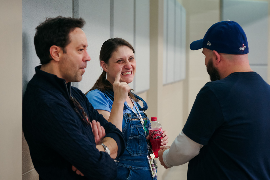 Middle School Attends Blue Christmas Basketball Game at Berea College