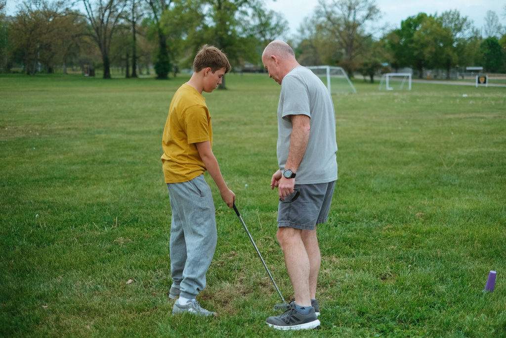 8th Graders play golf outside of school
