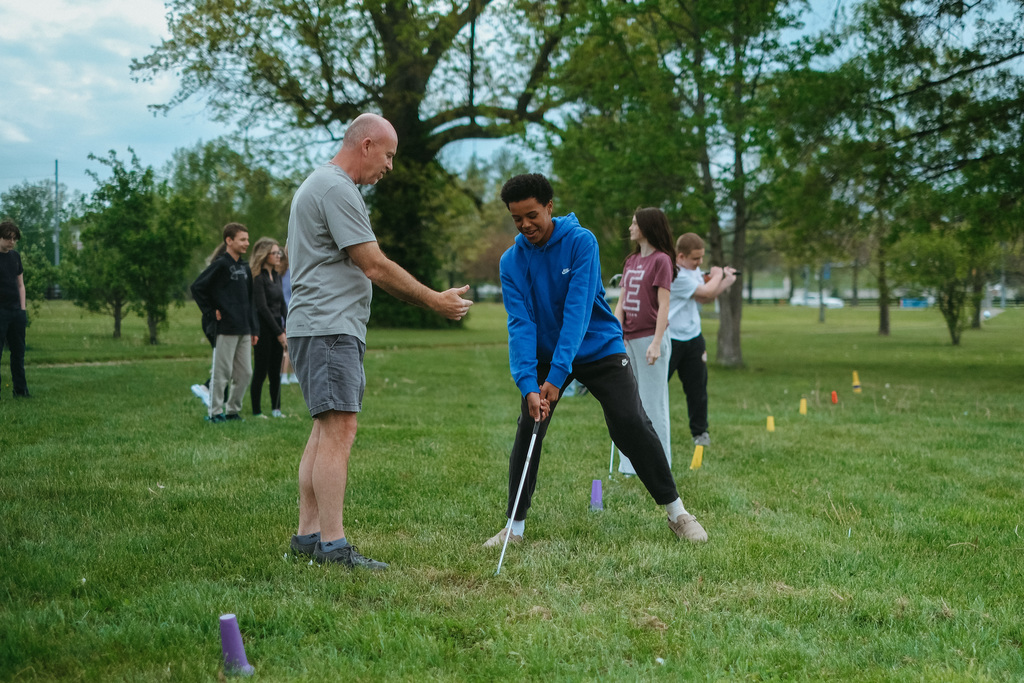8th Graders play golf outside of school