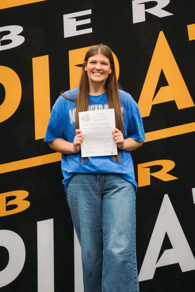 Senior Signing