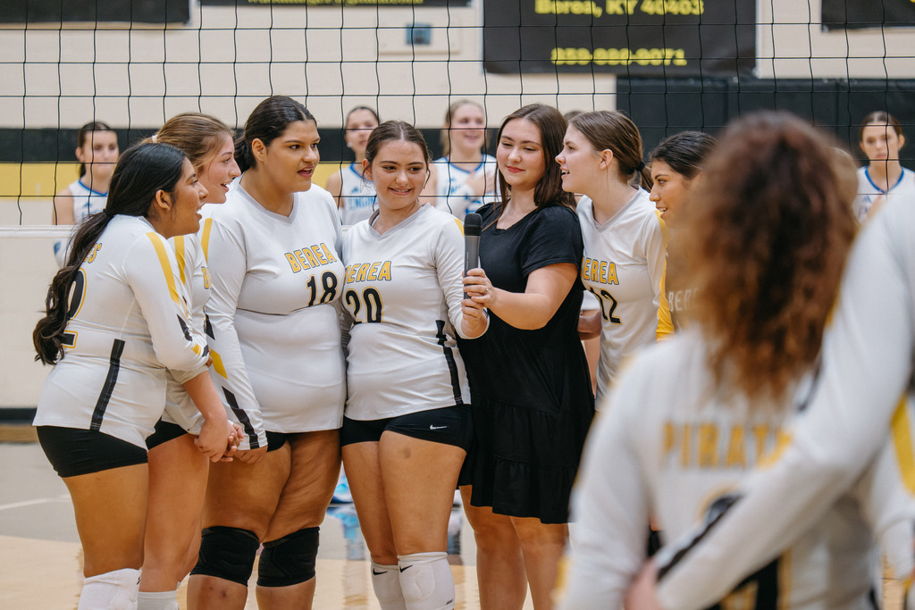 Seniors from the Berea Pirates Volleyball Team Pose for Photos on their Senior Night