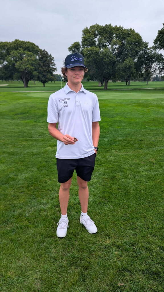 Mason Hofer Qualifies for the SDHSAA State Tournament