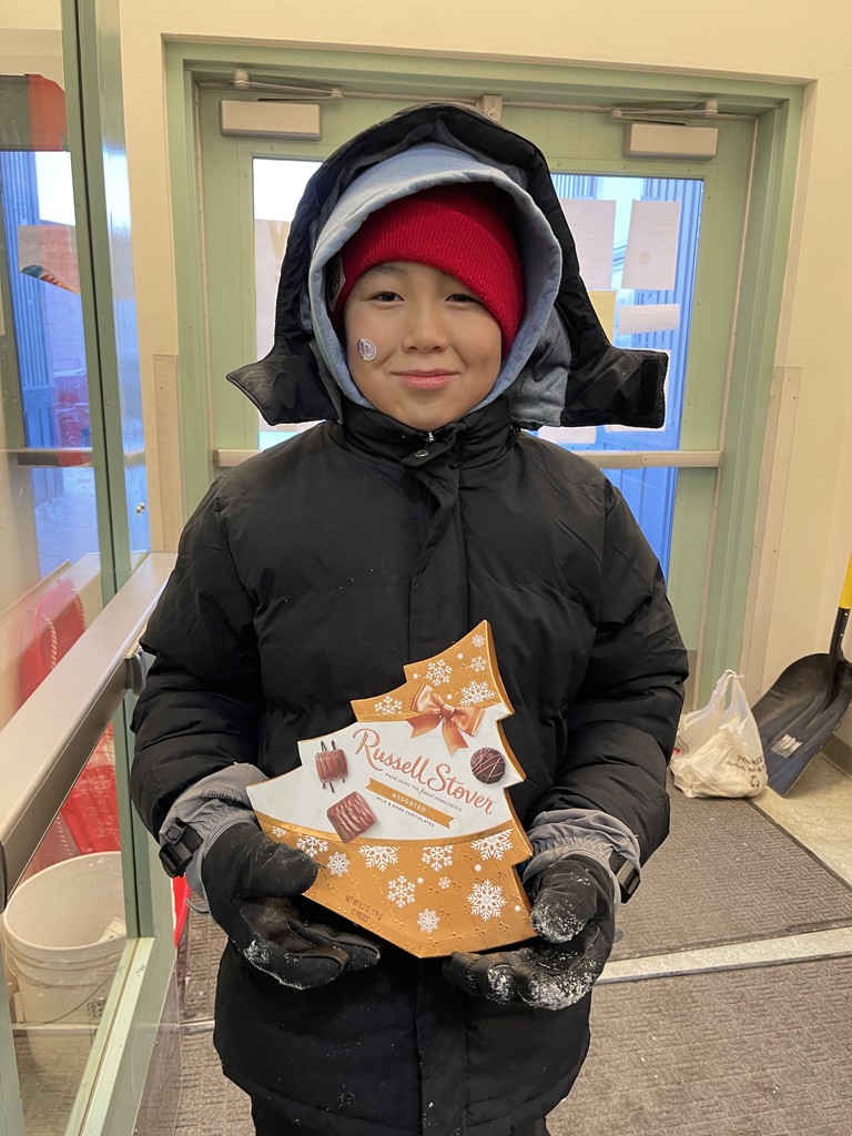 Dominic Thomas is smallest fish winner for Teller 2025 Fishing Derby